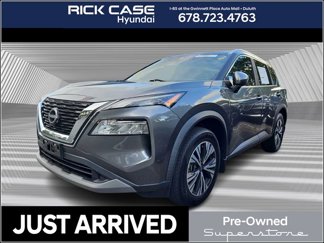Used 2022 Nissan Rogue SV image 1