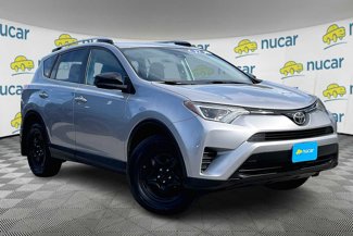 Used 2017 Toyota RAV4 LE image 1
