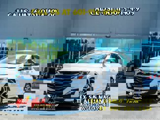 Used 2023 Chevrolet Malibu LT image 1