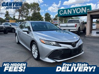 Used 2019 Toyota Camry LE image 1