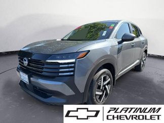 Used 2025 Nissan Kicks SV image 1