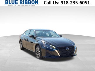 Used 2024 Nissan Altima 2.5 SV video 1