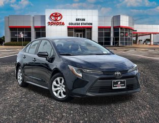 Used 2023 Toyota Corolla LE image 1