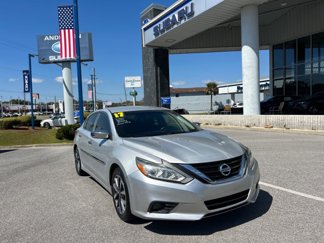 Used 2017 Nissan Altima 2.5 SV image 1