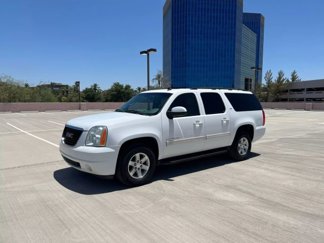 Used 2013 GMC Yukon XL SLT image 1