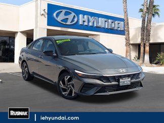 Certified 2025 Hyundai Elantra Sport image 1