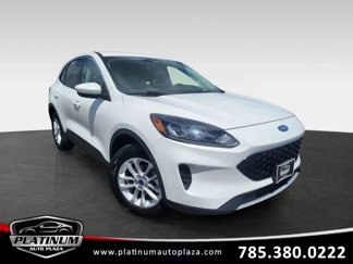 Used 2020 Ford Escape SE image 1