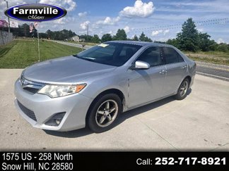 Used 2012 Toyota Camry L image 1