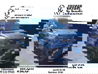 New 2025 Volkswagen Taos SE image 1
