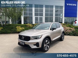 Certified 2024 Volvo XC40 B5 Core image 1