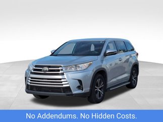 Used 2017 Toyota Highlander LE image 1