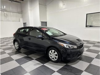 Used 2018 Kia Forte LX image 1