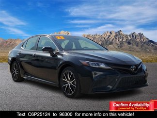 Used 2023 Toyota Camry SE image 1