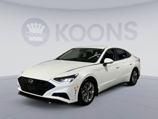 Used 2022 Hyundai Sonata SEL image 1