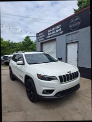 Used 2019 Jeep Cherokee Latitude Plus image 1