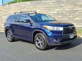 Used 2016 Toyota Highlander XLE image 1