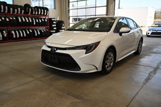 Used 2022 Toyota Corolla LE image 1