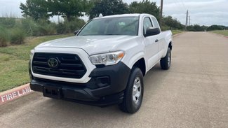 Used 2018 Toyota Tacoma SR image 1