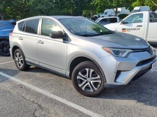 Used 2018 Toyota RAV4 LE w/ All Weather Liner Package image 1