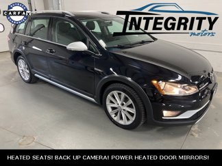 Used 2017 Volkswagen Golf Alltrack S image 1