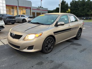 Used 2010 Toyota Corolla LE image 1