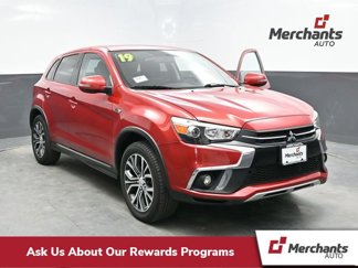 Used 2019 Mitsubishi Outlander Sport SE image 1