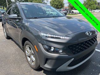 Used 2022 Hyundai Kona SEL w/ Convenience Package image 1