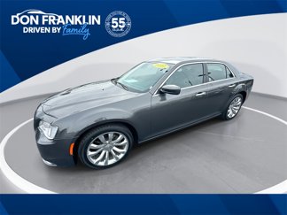 Used 2017 Chrysler 300 Limited image 1