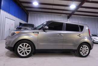 Used 2017 Kia Soul + image 1