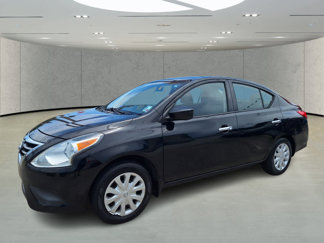 Used 2017 Nissan Versa SV image 1
