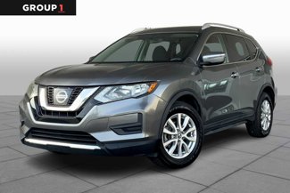 Used 2017 Nissan Rogue SV image 1