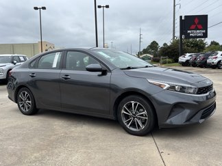 Used 2023 Kia Forte LXS image 1