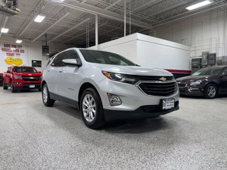 Used 2020 Chevrolet Equinox LT w/ Driver Convenience Package image 1