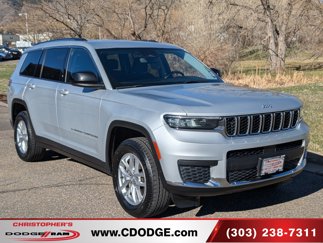 Used 2023 Jeep Grand Cherokee L Laredo image 1