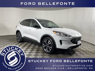 Used 2022 Ford Escape SE w/ SE Sport Appearance Package image 1