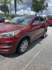 Used 2019 Hyundai Tucson SE image 1