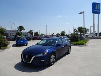 Used 2021 Nissan Altima 2.5 S w/ Driver Assist Package image 1