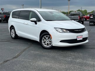 Used 2023 Chrysler Voyager LX image 1