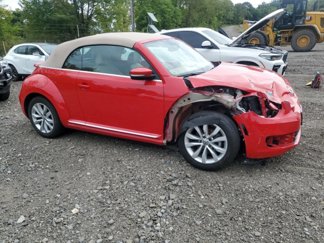 Used 2015 Volkswagen Beetle TDI image 1
