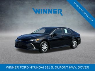 Used 2022 Toyota Camry LE image 1