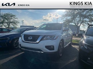 Used 2018 Nissan Pathfinder SV image 1