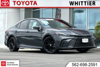 Certified 2025 Toyota Camry SE image 1