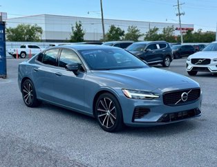 Used 2023 Volvo S60 T8 Plus image 1