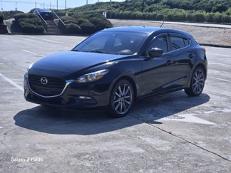 Used 2018 MAZDA MAZDA3 Touring image 1