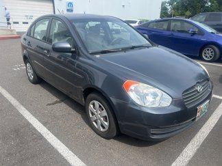 Used 2010 Hyundai Accent GLS image 1