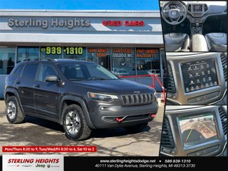 Used 2019 Jeep Cherokee Trailhawk w/ Cold Weather Group image 1