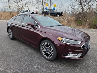 Used 2017 Ford Fusion SE w/ Fusion SE Technology Package image 1