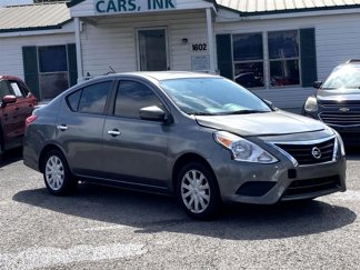 Used 2016 Nissan Versa SV image 1