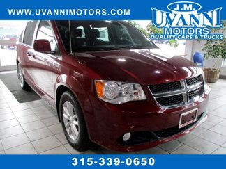 Used 2018 Dodge Grand Caravan SXT w/ Driver Convenience Group image 1