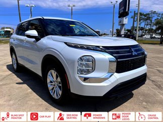 New 2025 Mitsubishi Outlander ES image 1